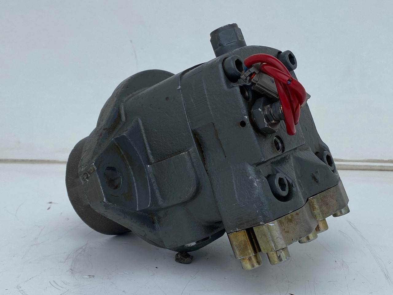 Liebherr Hydraulikeinbaumotor FMF045, ID-Nr.10132702. A924, LH30C, LH30M, LH35M, LH35MT, LH40C, LH40CP, LH40M, LH40MP, LH50CHR, LH50M, LH50MHR, LH50MT. #33179# - Motor hidráulico para Excavadora de ruedas: foto 4 Liebherr Hydraulikeinbaumotor FMF045, ID-Nr.10132702. A924, LH30C, LH30M, LH35M, LH35MT, LH40C, LH40CP, LH40M, LH40MP, LH50CHR, LH50M, LH50MHR, LH50MT. #33179# - Motor hidráulico para Excavadora de ruedas: foto 4