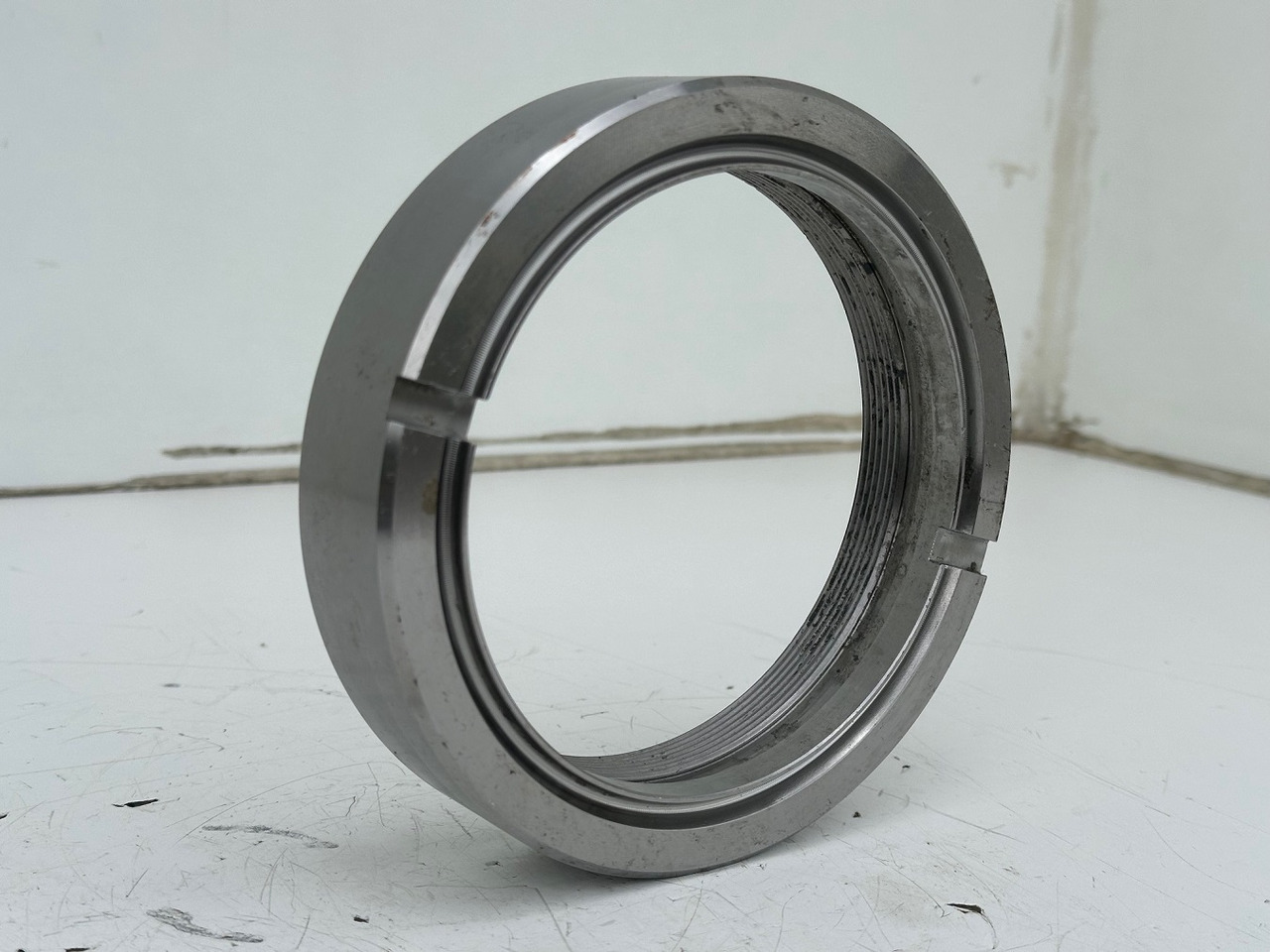 Liebherr Nutmutter ID-Nr.9442194 - ID-Nr.944219403. SAT350/205, SAT375/215. P964, R954B, R964B. #944219403.22.06# - Reductor de giro para Maquinaria de construcción: foto 4 Liebherr Nutmutter ID-Nr.9442194 - ID-Nr.944219403. SAT350/205, SAT375/215. P964, R954B, R964B. #944219403.22.06# - Reductor de giro para Maquinaria de construcción: foto 4