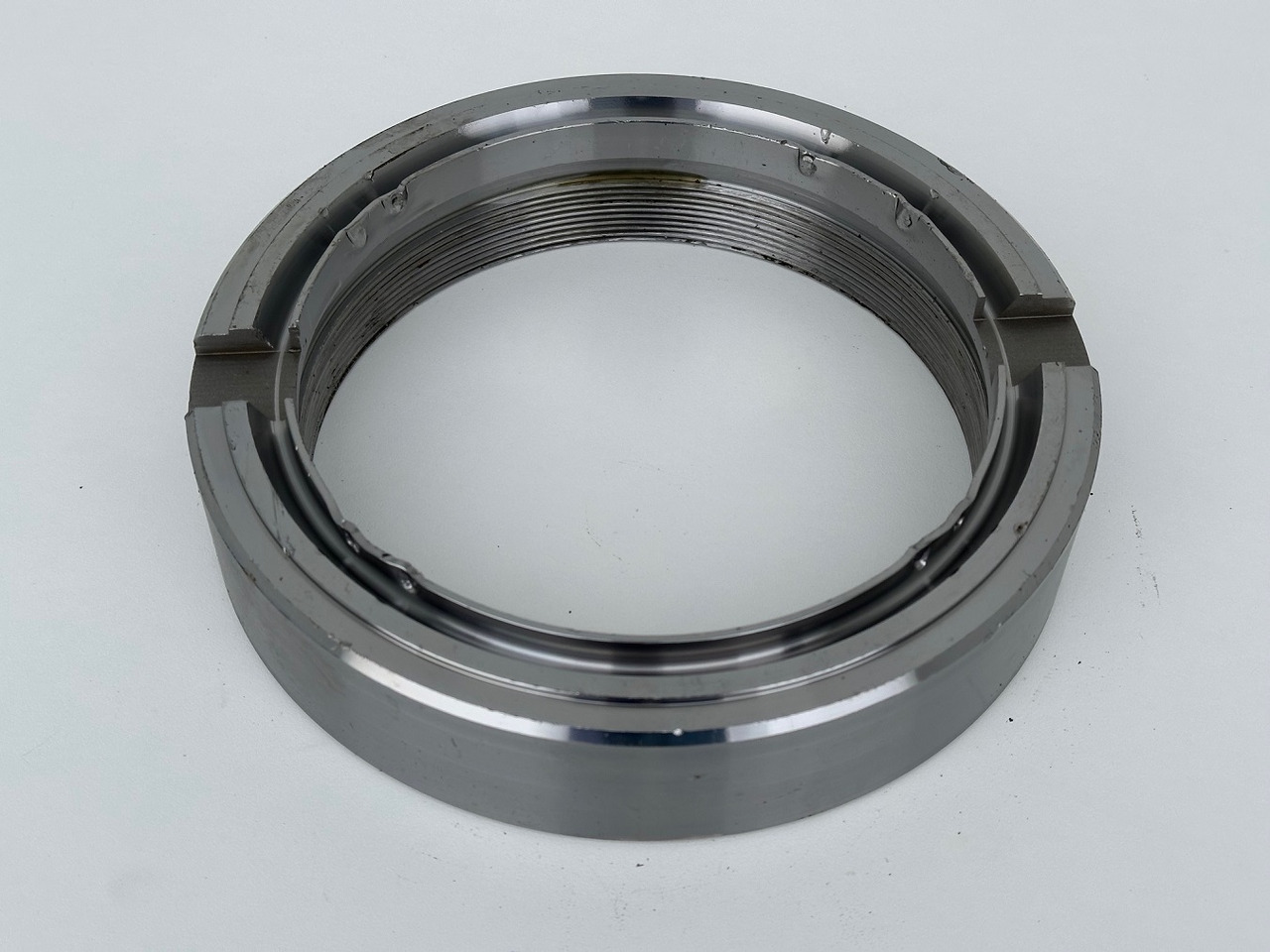 Liebherr Original Nutmutter ID-Nr.9443117 - ID-Nr.944311703. LH110,A974,LOS974,P974,P976,R974,R976,R980,P994,P995,R944,R995. #944311703.30.12.02# - Reductor de giro para Maquinaria de construcción: foto 1 Liebherr Original Nutmutter ID-Nr.9443117 - ID-Nr.944311703. LH110,A974,LOS974,P974,P976,R974,R976,R980,P994,P995,R944,R995. #944311703.30.12.02# - Reductor de giro para Maquinaria de construcción: foto 1