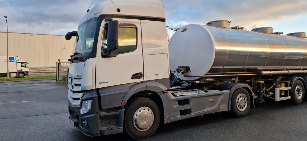 Mercedes Benz Actros 1842 4x2 (Nr. 5952) - Cabeza tractora: foto 1 Mercedes Benz Actros 1842 4x2 (Nr. 5952) - Cabeza tractora: foto 1