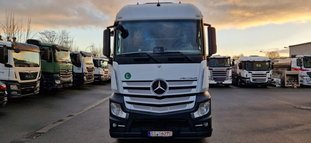 Mercedes Benz Actros 1842 4x2 (Nr. 5952) - Cabeza tractora: foto 2 Mercedes Benz Actros 1842 4x2 (Nr. 5952) - Cabeza tractora: foto 2