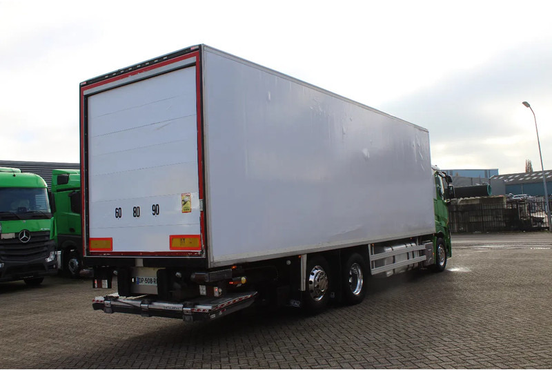 Renault T430 * RETARDER * EURO6 * CHEREAU * THERMO KING T-1200R * 6X2 * - Camión frigorífico: foto 3 Renault T430 * RETARDER * EURO6 * CHEREAU * THERMO KING T-1200R * 6X2 * - Camión frigorífico: foto 3