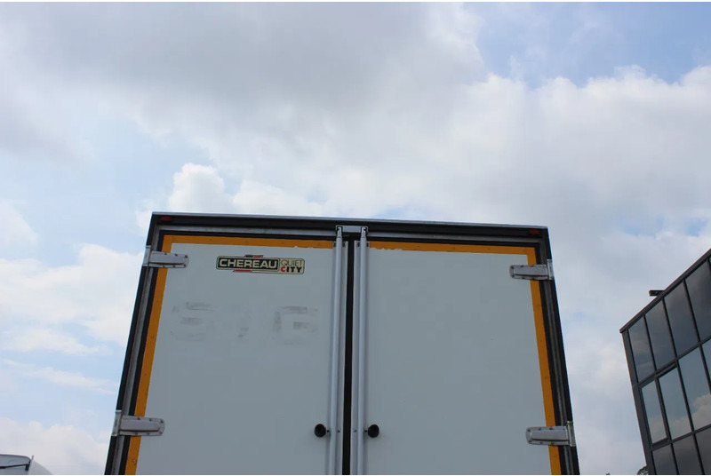 Volvo FM 330 * EURO5 * CARRIER SUPRA SILENT MT * - Camión frigorífico: foto 3 Volvo FM 330 * EURO5 * CARRIER SUPRA SILENT MT * - Camión frigorífico: foto 3