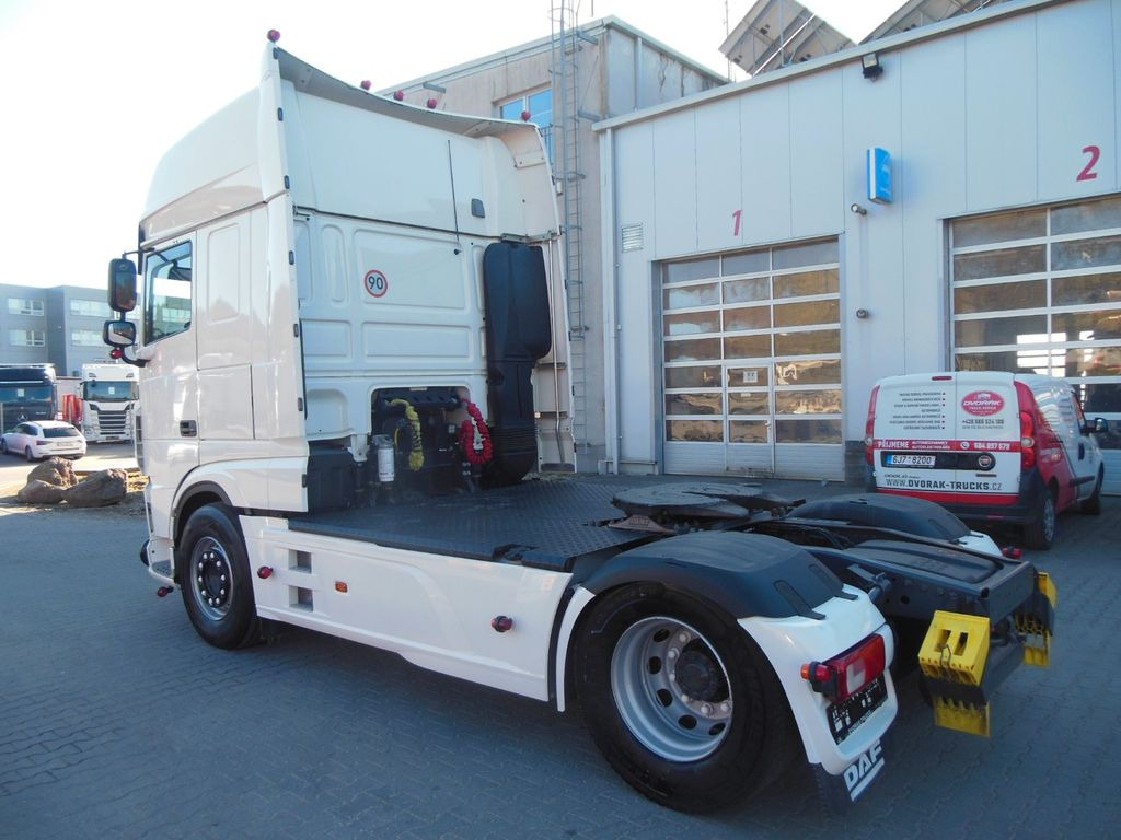 DAF XF106.480 SSC, LIMITED EDITION, STANDKLIMA, TOP! DAF XF106.480 SSC, LIMITED EDITION, STANDKLIMA, TOP! - Cabeza tractora: foto 4 DAF XF106.480 SSC, LIMITED EDITION, STANDKLIMA, TOP! DAF XF106.480 SSC, LIMITED EDITION, STANDKLIMA, TOP! - Cabeza tractora: foto 4