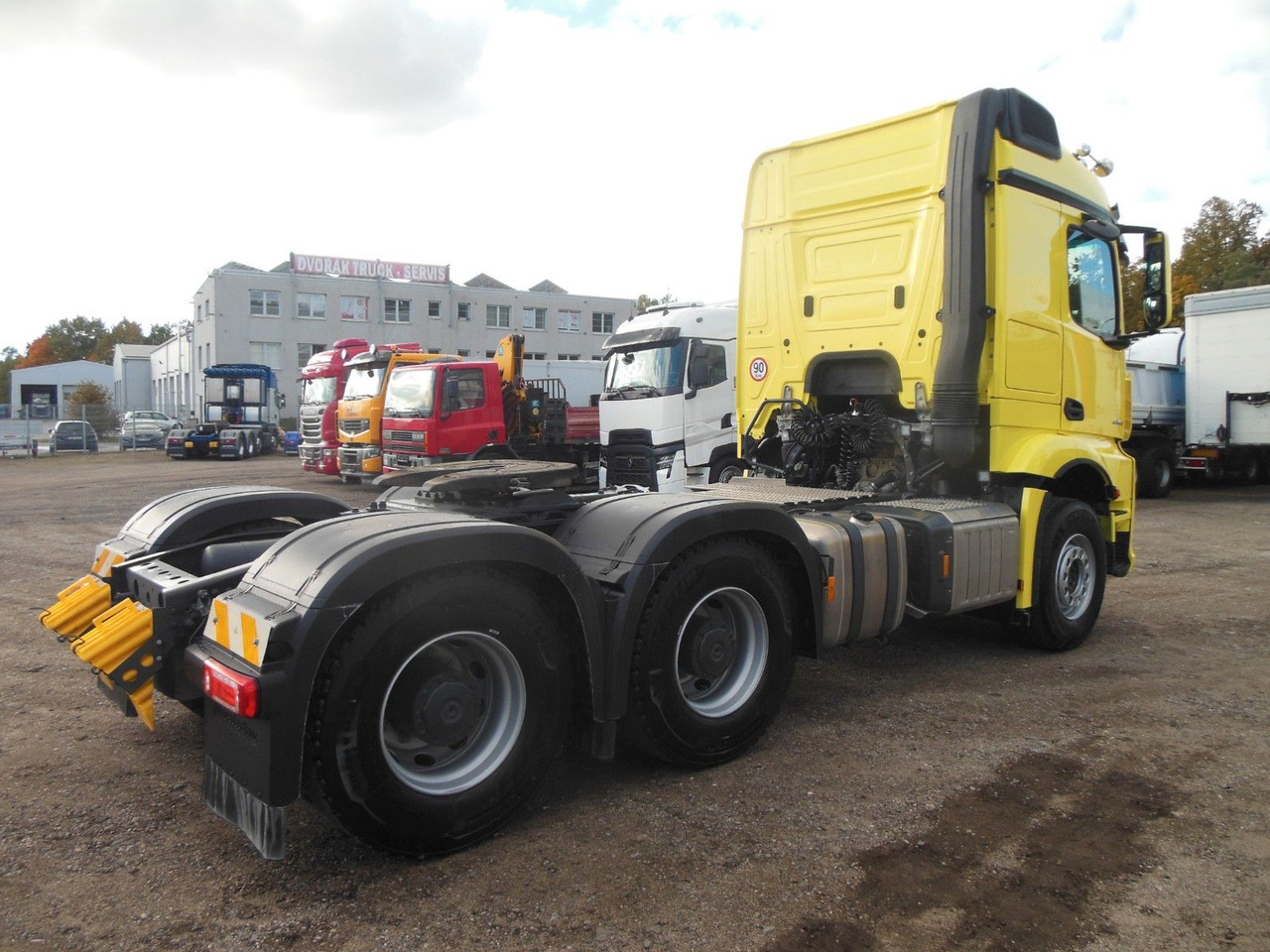 Mercedes-Benz ACTROS 3353, 6X4, 120.000 KG, TRK, 4 STÜCKS, - Cabeza tractora: foto 3 Mercedes-Benz ACTROS 3353, 6X4, 120.000 KG, TRK, 4 STÜCKS, - Cabeza tractora: foto 3