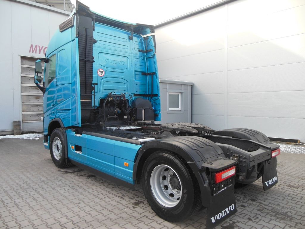 Volvo FH 13/540, KIPPHYDRAULIK, 3 STÜCKS!!! Volvo FH 13/540, KIPPHYDRAULIK - Cabeza tractora: foto 4 Volvo FH 13/540, KIPPHYDRAULIK, 3 STÜCKS!!! Volvo FH 13/540, KIPPHYDRAULIK - Cabeza tractora: foto 4