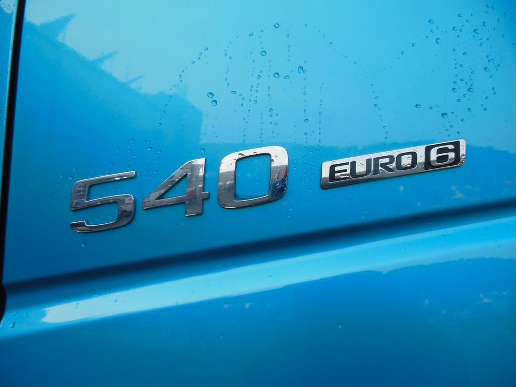 Volvo FH 13/540, KIPPHYDRAULIK, 3 STÜCKS!!! Volvo FH 13/540, KIPPHYDRAULIK - Cabeza tractora: foto 5 Volvo FH 13/540, KIPPHYDRAULIK, 3 STÜCKS!!! Volvo FH 13/540, KIPPHYDRAULIK - Cabeza tractora: foto 5