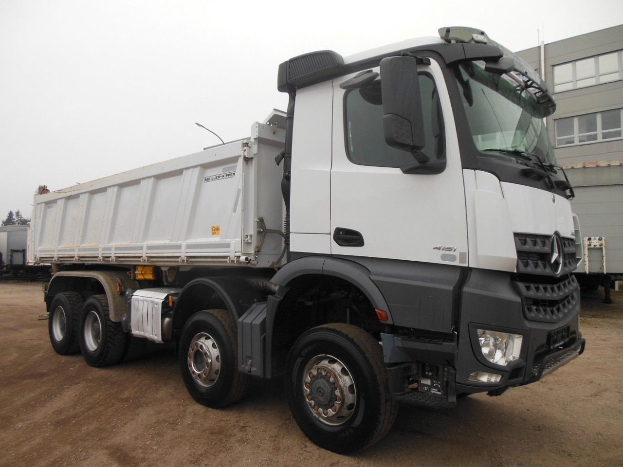 Mercedes-Benz AROCS 4151, 8X6, MEILLER, BORDMATIC, AHK - Camión volquete: foto 2 Mercedes-Benz AROCS 4151, 8X6, MEILLER, BORDMATIC, AHK - Camión volquete: foto 2