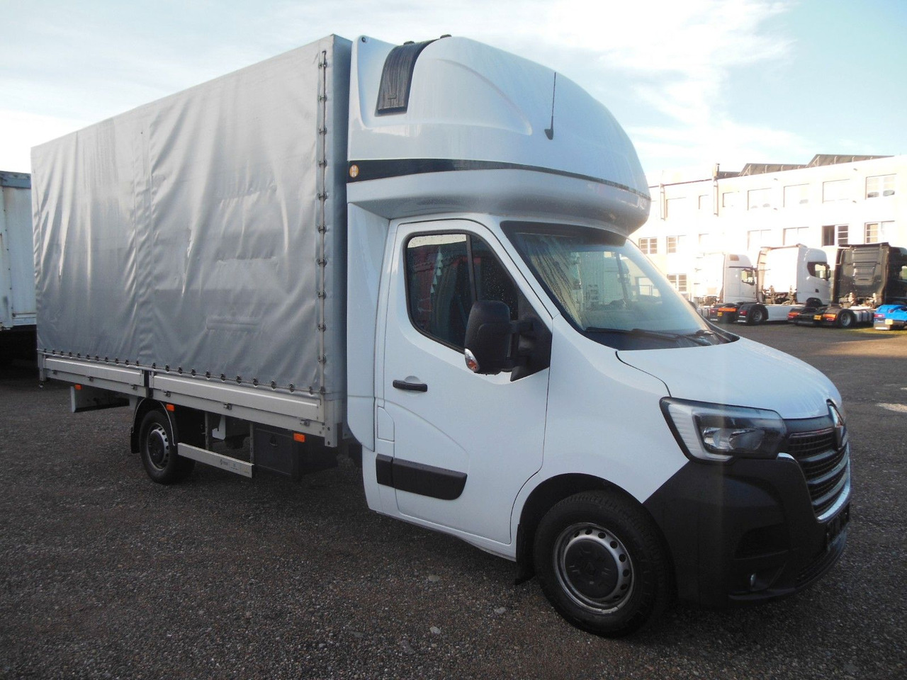 Renault MASTER 2.3 DCI, 10 PALETTEN, LUFT FEDERUNG - Furgoneta con lona: foto 2 Renault MASTER 2.3 DCI, 10 PALETTEN, LUFT FEDERUNG - Furgoneta con lona: foto 2
