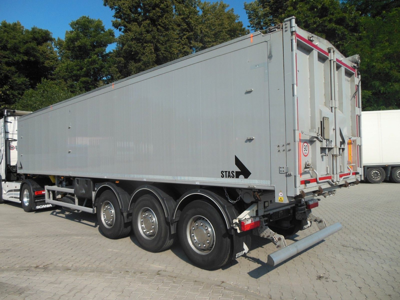 Stas S300CX, 49m3, ADR, 9 TONE ACHSEN,WIE NEUE-TOP!!! - Semirremolque volquete: foto 1 Stas S300CX, 49m3, ADR, 9 TONE ACHSEN,WIE NEUE-TOP!!! - Semirremolque volquete: foto 1