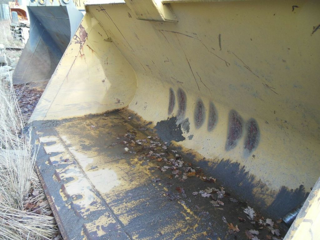 Volvo L120 - Schaufel 3,8m3 Volvo L120 - Schaufel 3,8m3 - Cazo cargador: foto 3 Volvo L120 - Schaufel 3,8m3 Volvo L120 - Schaufel 3,8m3 - Cazo cargador: foto 3