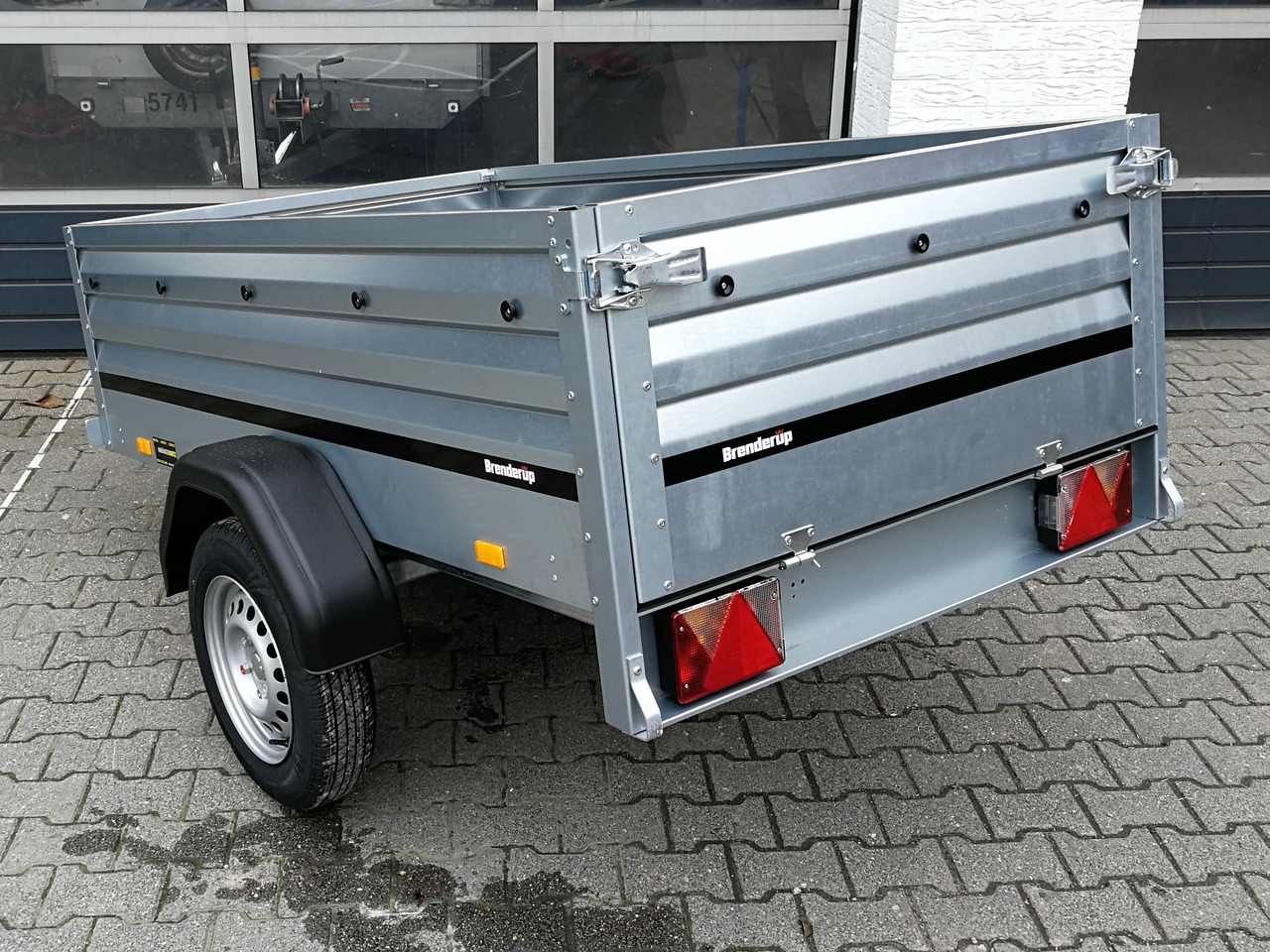 Brenderup 1205 S XLUB 750 Klappdeichselanhänger 204x116x55cm hohe Bordwände 750kg Januar Aktion - Remolque de coche: foto 3 Brenderup 1205 S XLUB 750 Klappdeichselanhänger 204x116x55cm hohe Bordwände 750kg Januar Aktion - Remolque de coche: foto 3