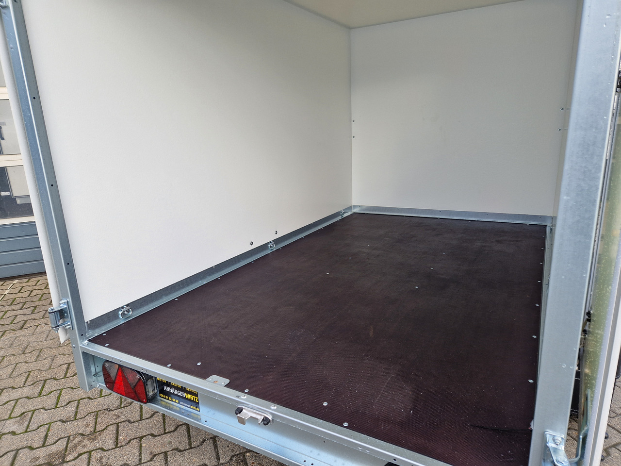 Brenderup Cargo Dynamic CD260 BD 260x155x150cm niedrig Hecktüren (S) 1300kg - Remolque caja cerrada: foto 5 Brenderup Cargo Dynamic CD260 BD 260x155x150cm niedrig Hecktüren (S) 1300kg - Remolque caja cerrada: foto 5