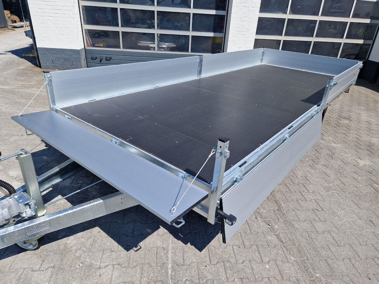 Remolque plataforma/ Caja abierta Saris PL HD 506 204 3500 2 506x204x35cm heavy duty LED Beleuchtung (XXL) Modell 2023: foto 6