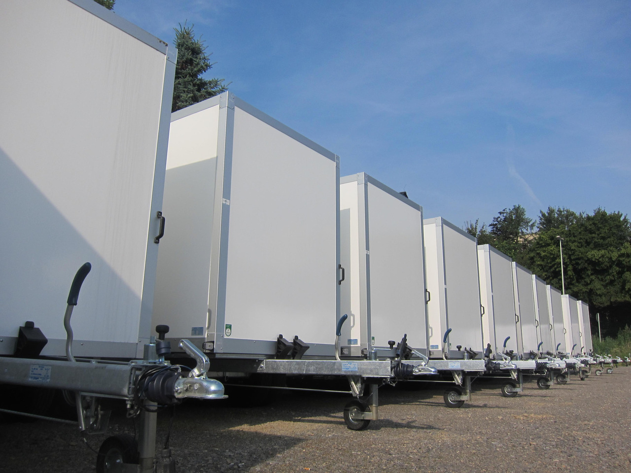 WM Meyer Koffer AZ 2030/151 S30 301x151x185cm (M) 2000kg Modell 2024 - Remolque caja cerrada: foto 2 WM Meyer Koffer AZ 2030/151 S30 301x151x185cm (M) 2000kg Modell 2024 - Remolque caja cerrada: foto 2