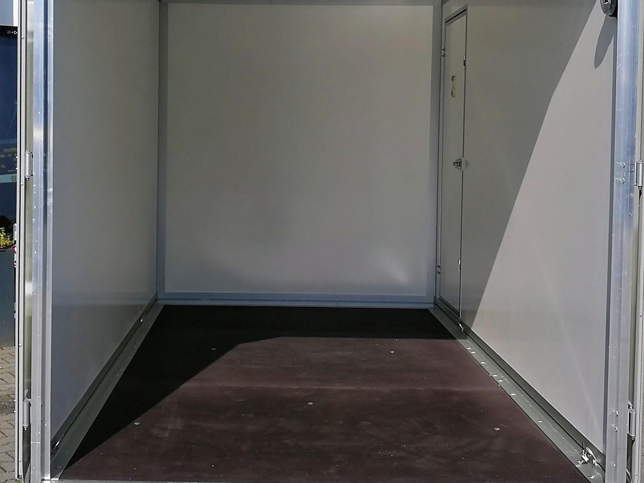 WM Meyer Koffer AZ 3540/185 S35 401x185x205cm Seitentür (XL) 3500kg Modell 2024 - Remolque caja cerrada: foto 5 WM Meyer Koffer AZ 3540/185 S35 401x185x205cm Seitentür (XL) 3500kg Modell 2024 - Remolque caja cerrada: foto 5