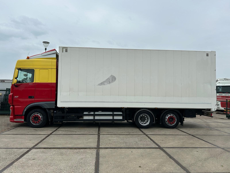 DAF XF 460 FAR - Camión caja cerrada: foto 2 DAF XF 460 FAR - Camión caja cerrada: foto 2