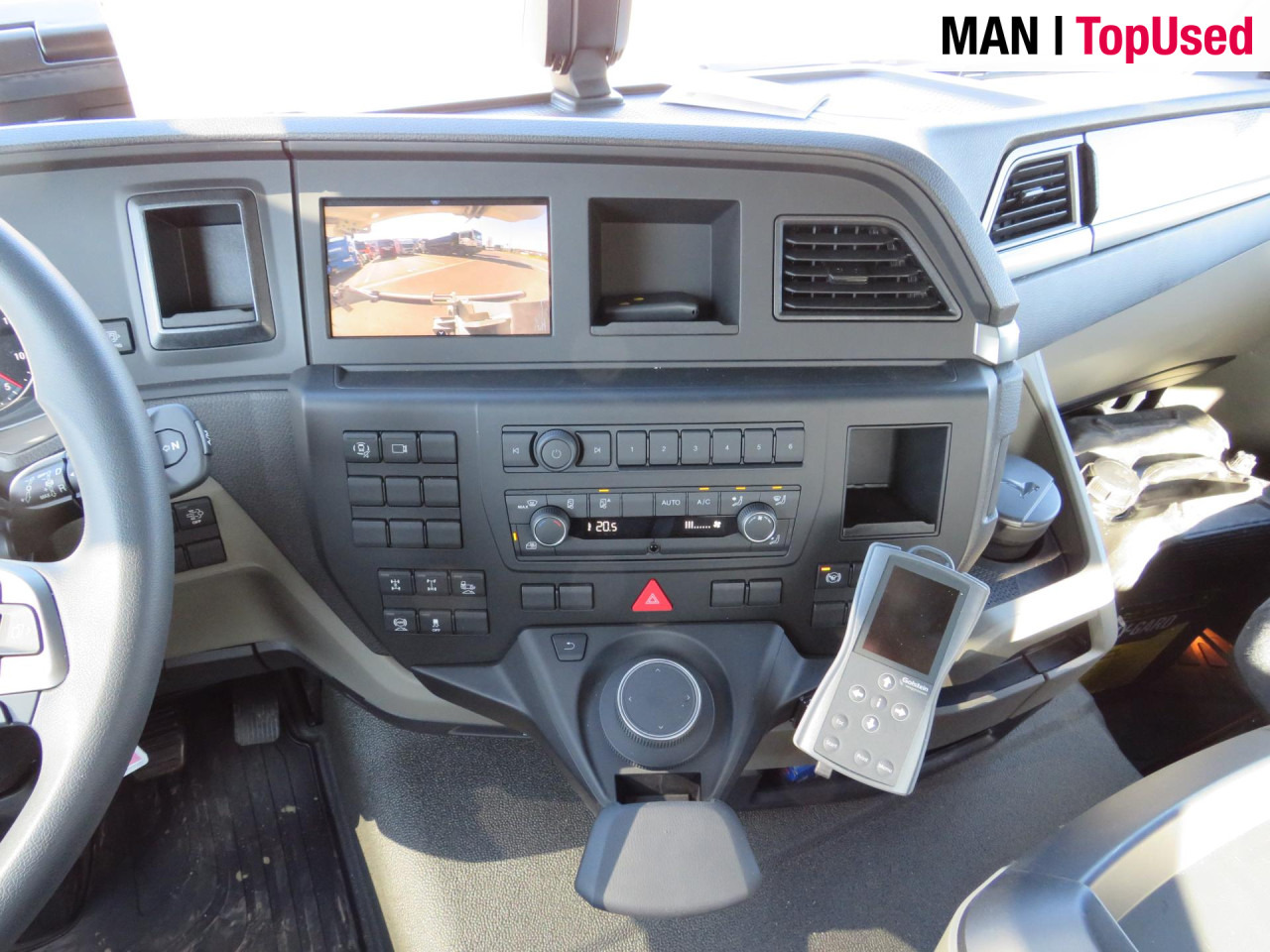 Camión volquete MAN TGS 41.480 8x4 BB CH Schmitz Muldenkipper Retarder: foto 6