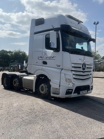 Mercedes Actros 2545 6x2 Tractor Unit - Cabeza tractora: foto 2 Mercedes Actros 2545 6x2 Tractor Unit - Cabeza tractora: foto 2