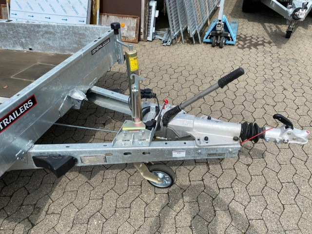 Brian James General Plant Baumaschinenanhänger 551-4017, 4000 x 1850 mm, 3,5 to. - Remolque porta maquinaria: foto 2 Brian James General Plant Baumaschinenanhänger 551-4017, 4000 x 1850 mm, 3,5 to. - Remolque porta maquinaria: foto 2