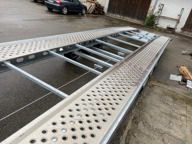 Gala BGG Taurus Duo 85 35 3, 8500 x 2150 mm, 3-Achs, für 2 Autos - Remolque portavehículos: foto 3 Gala BGG Taurus Duo 85 35 3, 8500 x 2150 mm, 3-Achs, für 2 Autos - Remolque portavehículos: foto 3