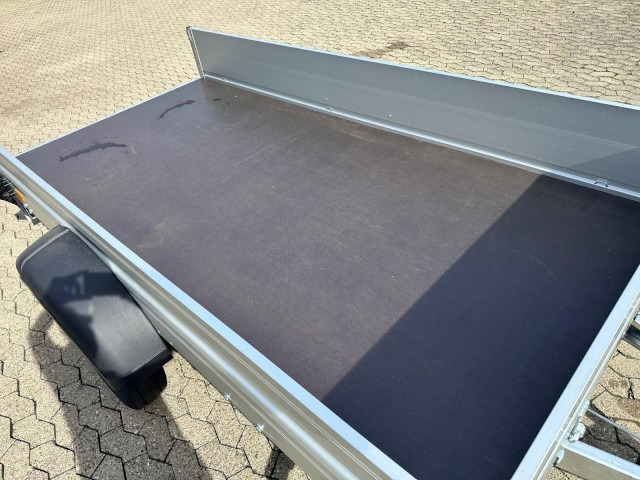 Humbaur HA 153015 mit KV, 1500 kg, 3030 x 1500 x 350 mm - Remolque de coche: foto 5 Humbaur HA 153015 mit KV, 1500 kg, 3030 x 1500 x 350 mm - Remolque de coche: foto 5