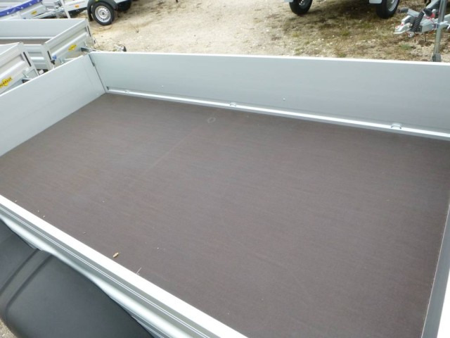 Humbaur HA 202513 mit KV, 2000 kg, 2510 x 1310 x 350 mm - Remolque de coche: foto 4 Humbaur HA 202513 mit KV, 2000 kg, 2510 x 1310 x 350 mm - Remolque de coche: foto 4