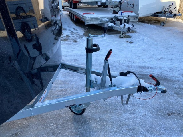 Humbaur Poly-Alu Koffer HKPA 203217, 2,0 to. 100 km/h, 3280 x 1770 x 1800 mm - Remolque caja cerrada: foto 3 Humbaur Poly-Alu Koffer HKPA 203217, 2,0 to. 100 km/h, 3280 x 1770 x 1800 mm - Remolque caja cerrada: foto 3