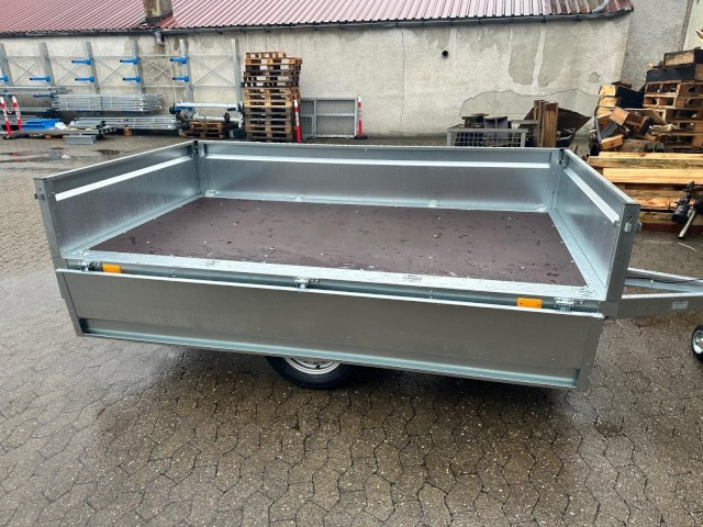 Neptun GN131, N13-263 KPS, 1300 kg 2630 x 1450 x 400 mm - Remolque de coche: foto 1 Neptun GN131, N13-263 KPS, 1300 kg 2630 x 1450 x 400 mm - Remolque de coche: foto 1