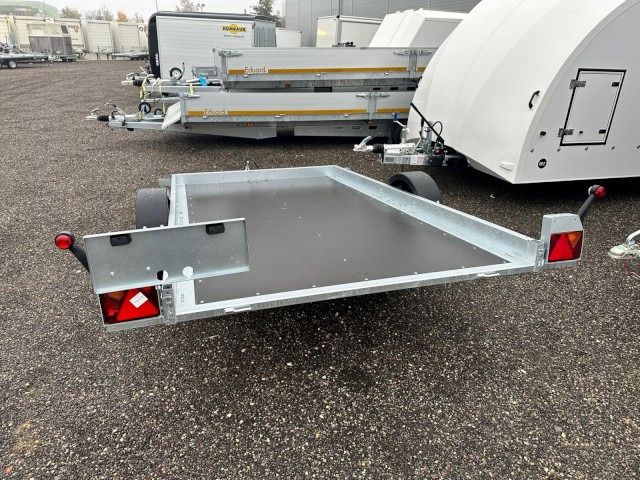 Neptun GN152, N7-305 multi, 750 kg 3050 x 1660 x 100 mm - Remolque de coche: foto 4 Neptun GN152, N7-305 multi, 750 kg 3050 x 1660 x 100 mm - Remolque de coche: foto 4