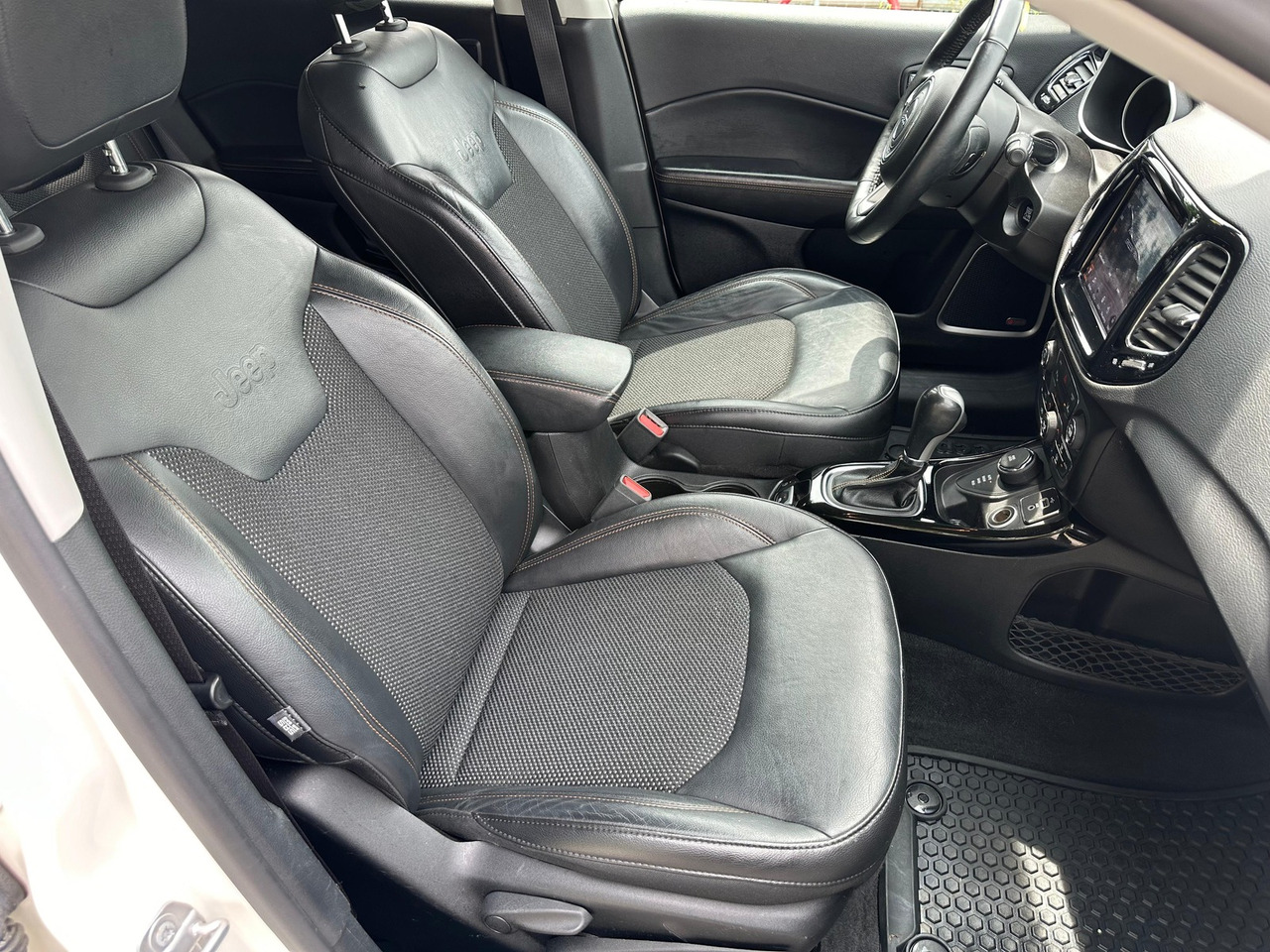JEEP - SUV/ Todoterreno: foto 5 JEEP - SUV/ Todoterreno: foto 5