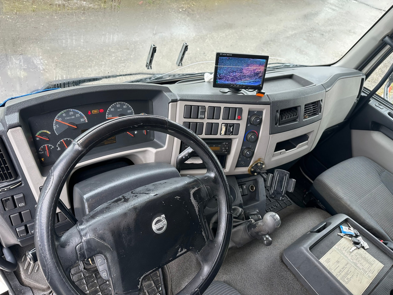VOLVO FL 290 4x2 thermoking 1200 - Camión frigorífico: foto 3 VOLVO FL 290 4x2 thermoking 1200 - Camión frigorífico: foto 3