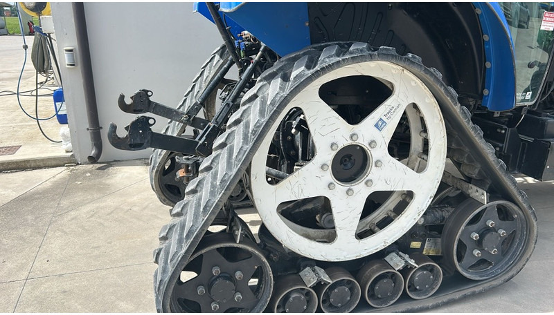 New Holland T 5.105 Smart Trax - Tractor: foto 3 New Holland T 5.105 Smart Trax - Tractor: foto 3