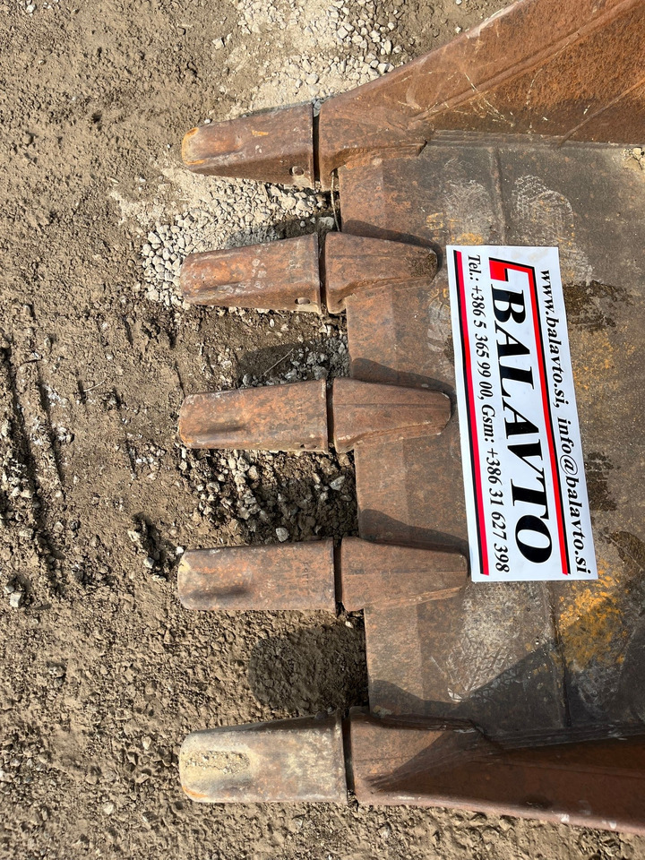 Cazo para excavadora Digging bucket 1200 mm: foto 6