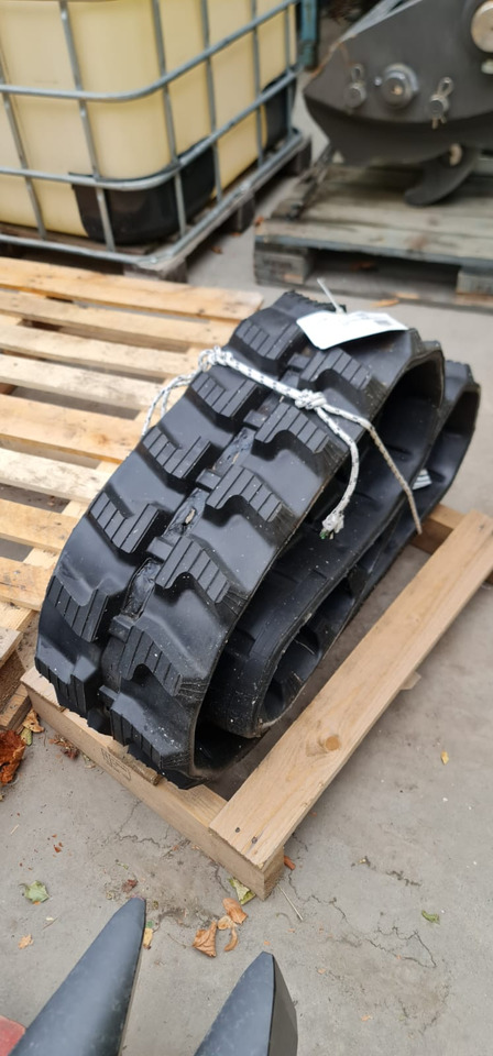 ITR 230x96x32 - Oruga para Maquinaria de construcción: foto 2 ITR 230x96x32 - Oruga para Maquinaria de construcción: foto 2