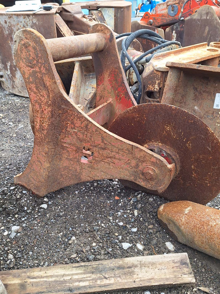 380 mm Volvo S60 - Implemento para Maquinaria de construcción: foto 1 380 mm Volvo S60 - Implemento para Maquinaria de construcción: foto 1