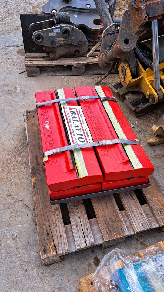 Blow bar Rubble Master RM80 for crusher - Recambio para Machacadora: foto 4 Blow bar Rubble Master RM80 for crusher - Recambio para Machacadora: foto 4