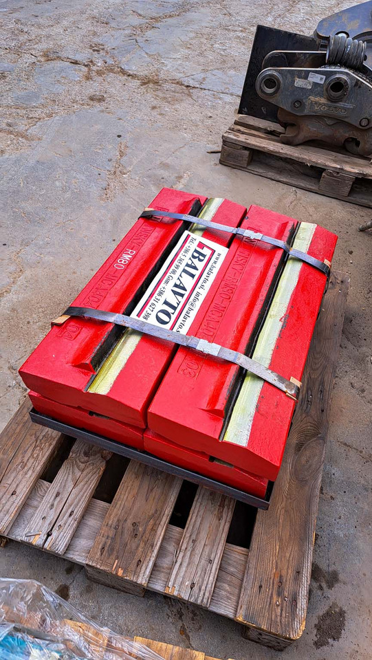 Blow bar Rubble Master RM80 for crusher - Recambio para Machacadora: foto 5 Blow bar Rubble Master RM80 for crusher - Recambio para Machacadora: foto 5