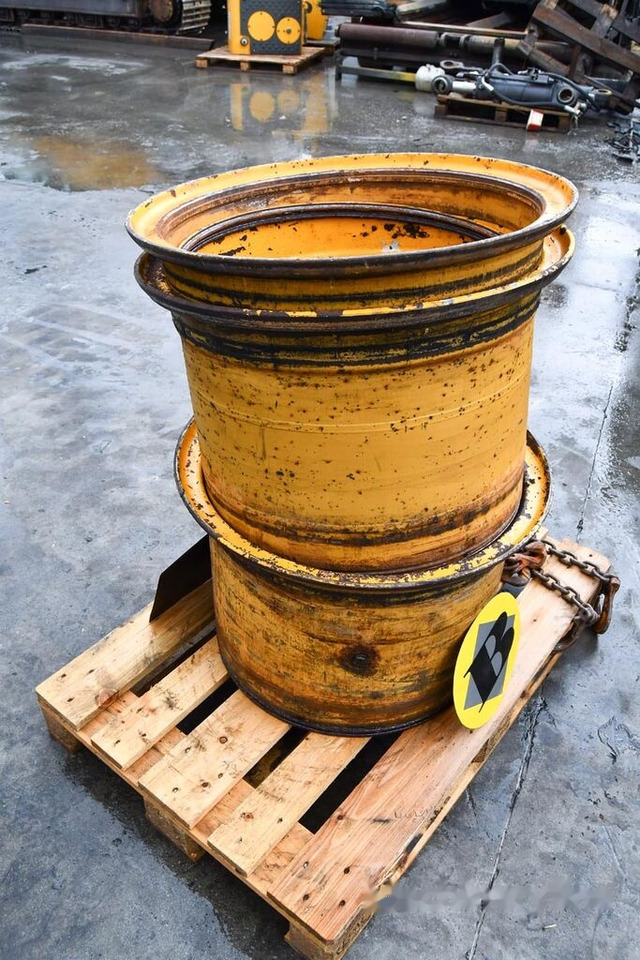 Volvo 4400, 6300, L90, L90B, L70 - Llanta: foto 3 Volvo 4400, 6300, L90, L90B, L70 - Llanta: foto 3