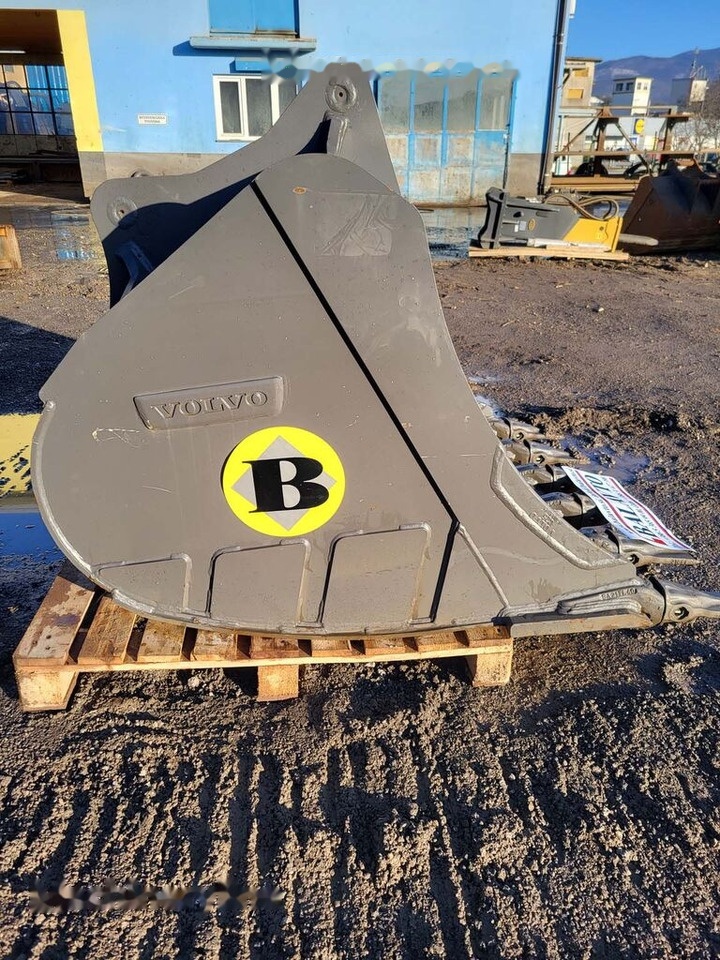 Volvo Digging bucket 1540 mm S70 - Cazo para excavadora: foto 2 Volvo Digging bucket 1540 mm S70 - Cazo para excavadora: foto 2