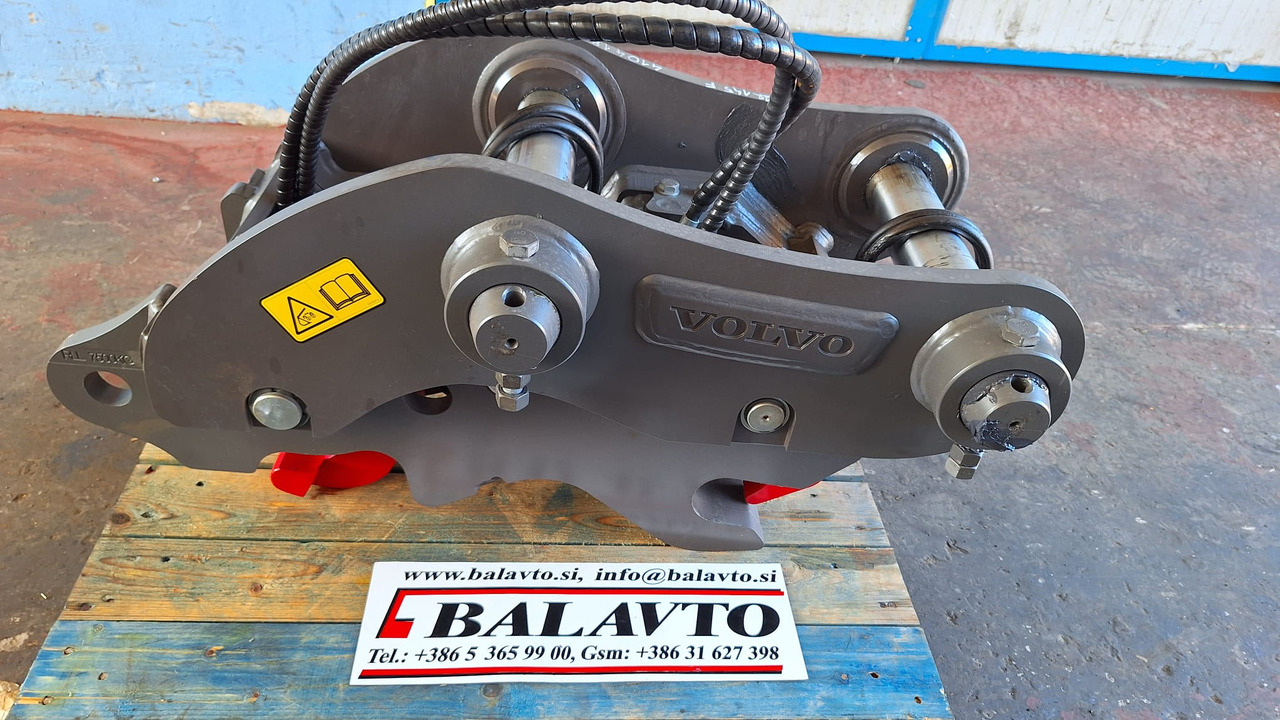 Volvo hydraulic quick coupler UNI65 - Acoplamiento rápido para Excavadora: foto 2 Volvo hydraulic quick coupler UNI65 - Acoplamiento rápido para Excavadora: foto 2