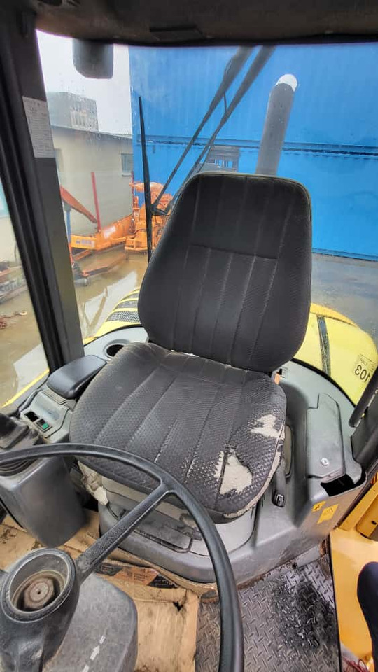 Volvo seat 2811579 for Volvo L30, L32, L35, L40, L45 - Asiento para Cargadora de ruedas: foto 1 Volvo seat 2811579 for Volvo L30, L32, L35, L40, L45 - Asiento para Cargadora de ruedas: foto 1
