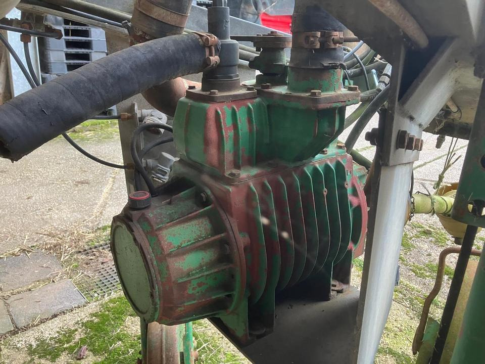 Güllefass Güllewagen Meyer-Lohne 14000l 18m Schleppschlauch - Cuba de purín: foto 4 Güllefass Güllewagen Meyer-Lohne 14000l 18m Schleppschlauch - Cuba de purín: foto 4