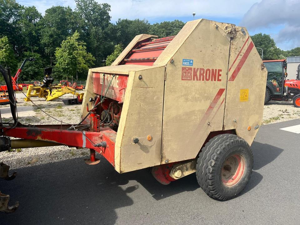Krone Rundballenpresse KR 150 Garnbindung - Rotoempacadora: foto 1 Krone Rundballenpresse KR 150 Garnbindung - Rotoempacadora: foto 1