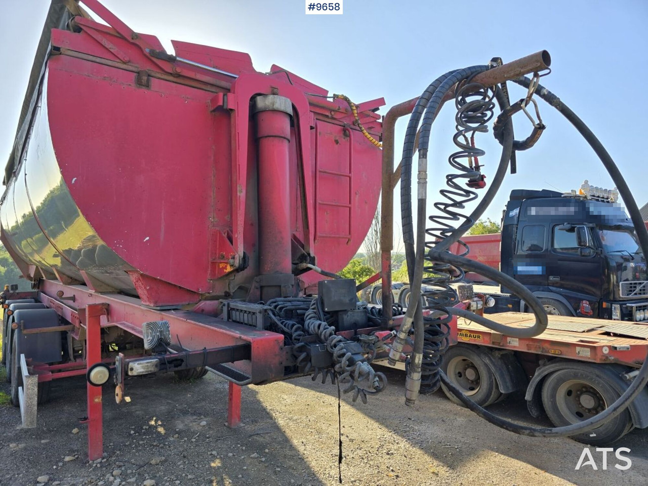 Asphalt trailer Parator STI 17-24 - Semirremolque volquete, Construcción de carreteras: foto 5 Asphalt trailer Parator STI 17-24 - Semirremolque volquete, Construcción de carreteras: foto 5
