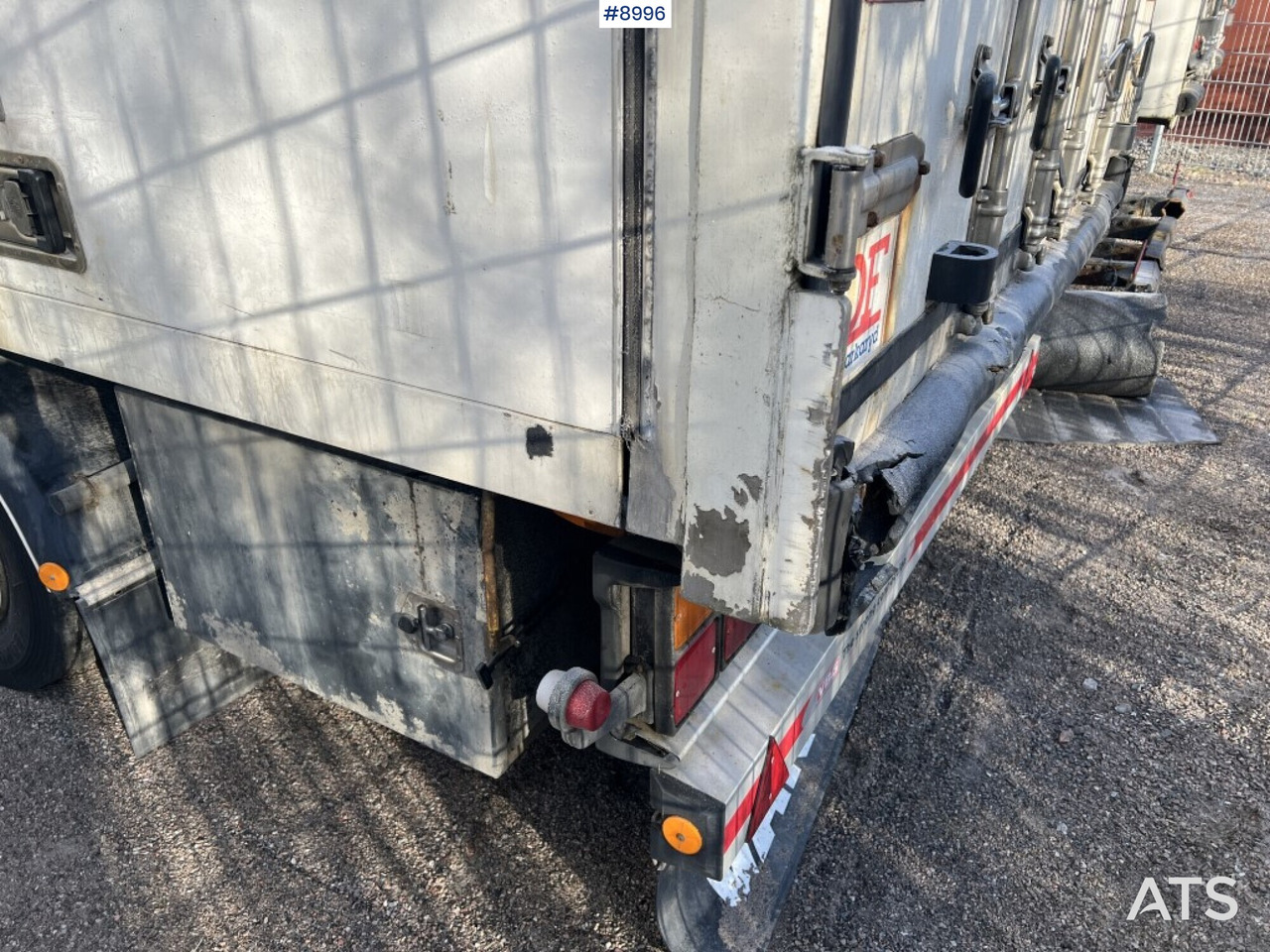 Box trailer EKERI L/L-4 - Remolque caja cerrada: foto 5 Box trailer EKERI L/L-4 - Remolque caja cerrada: foto 5