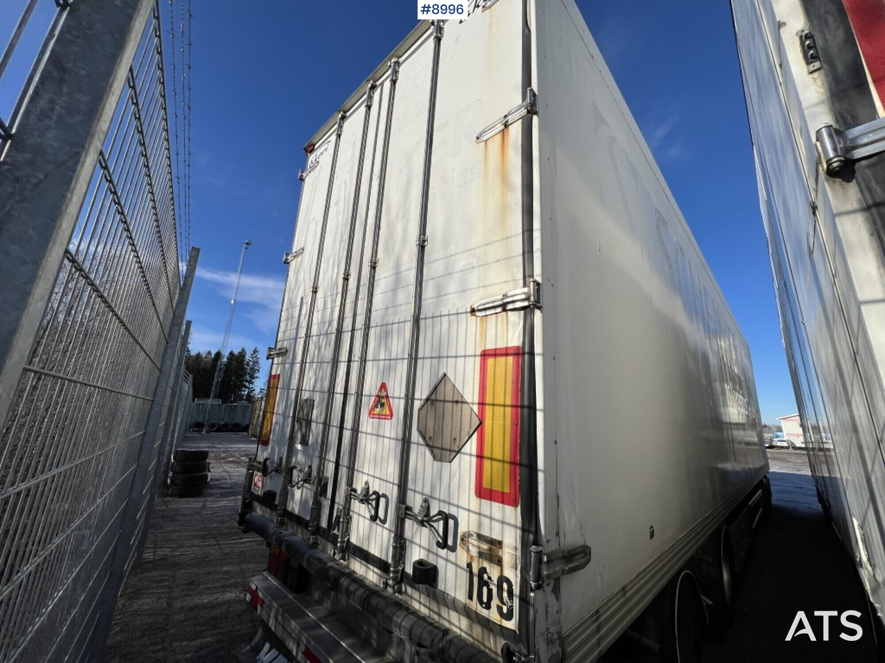 Box trailer EKERI L/L-4 - Remolque caja cerrada: foto 3 Box trailer EKERI L/L-4 - Remolque caja cerrada: foto 3