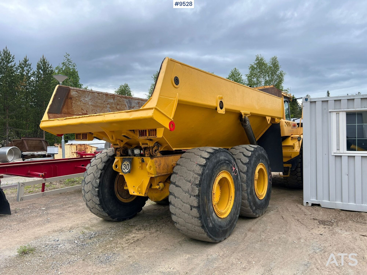 Dumper Volvo A25D 6X6 (SEE VIDEO) - Dúmper articulado: foto 4 Dumper Volvo A25D 6X6 (SEE VIDEO) - Dúmper articulado: foto 4