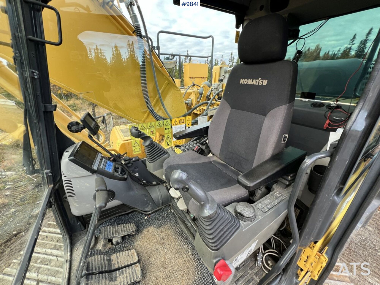 Excavator Komatsu HB 215 LC-2 with Tiltrotator and Buckets(See Video) - Excavadora de cadenas: foto 5 Excavator Komatsu HB 215 LC-2 with Tiltrotator and Buckets(See Video) - Excavadora de cadenas: foto 5