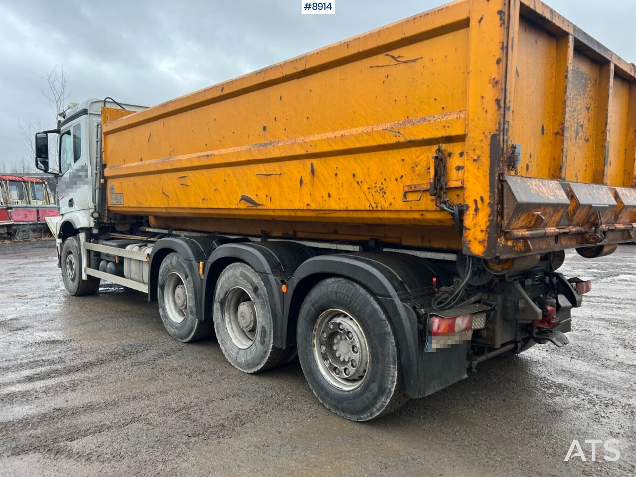 Hooklift Truck Mercedes-Benz Arocs with plow attachments - Camión multibasculante: foto 3 Hooklift Truck Mercedes-Benz Arocs with plow attachments - Camión multibasculante: foto 3